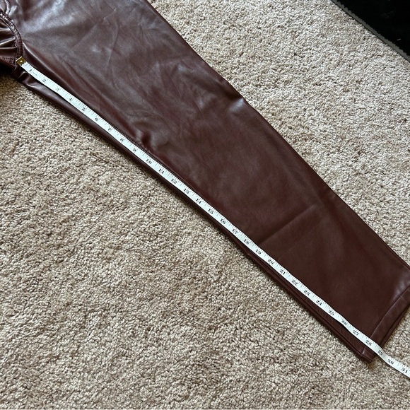 Abercrombie & Fitch Criss-Cross Waistband Vegan Leather 90s Straight Pants 26/2 - Picture 11 of 13